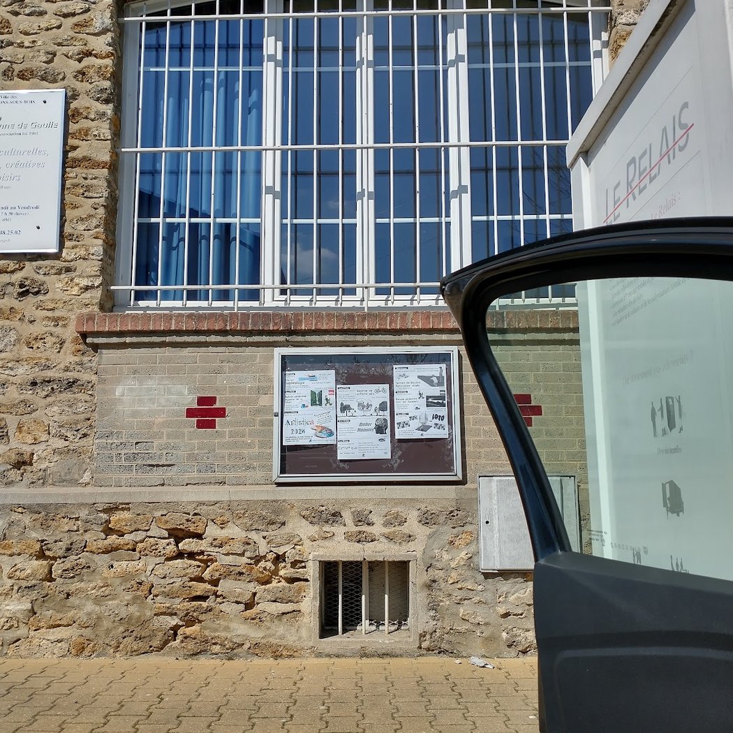 Club Yvonne De Gaulle 2